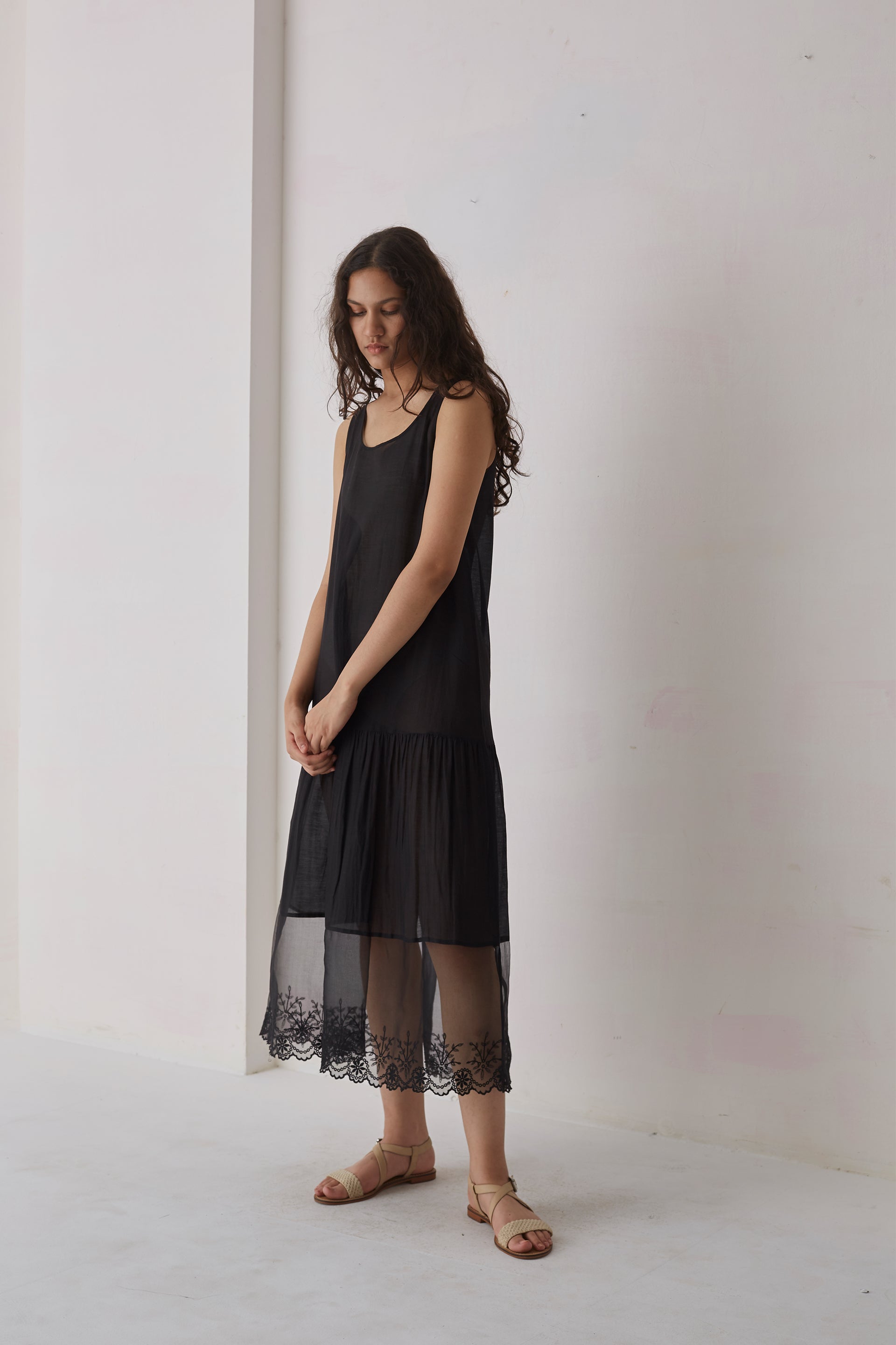 COTTON SILK UNDERLAYER WITH ORGANZA