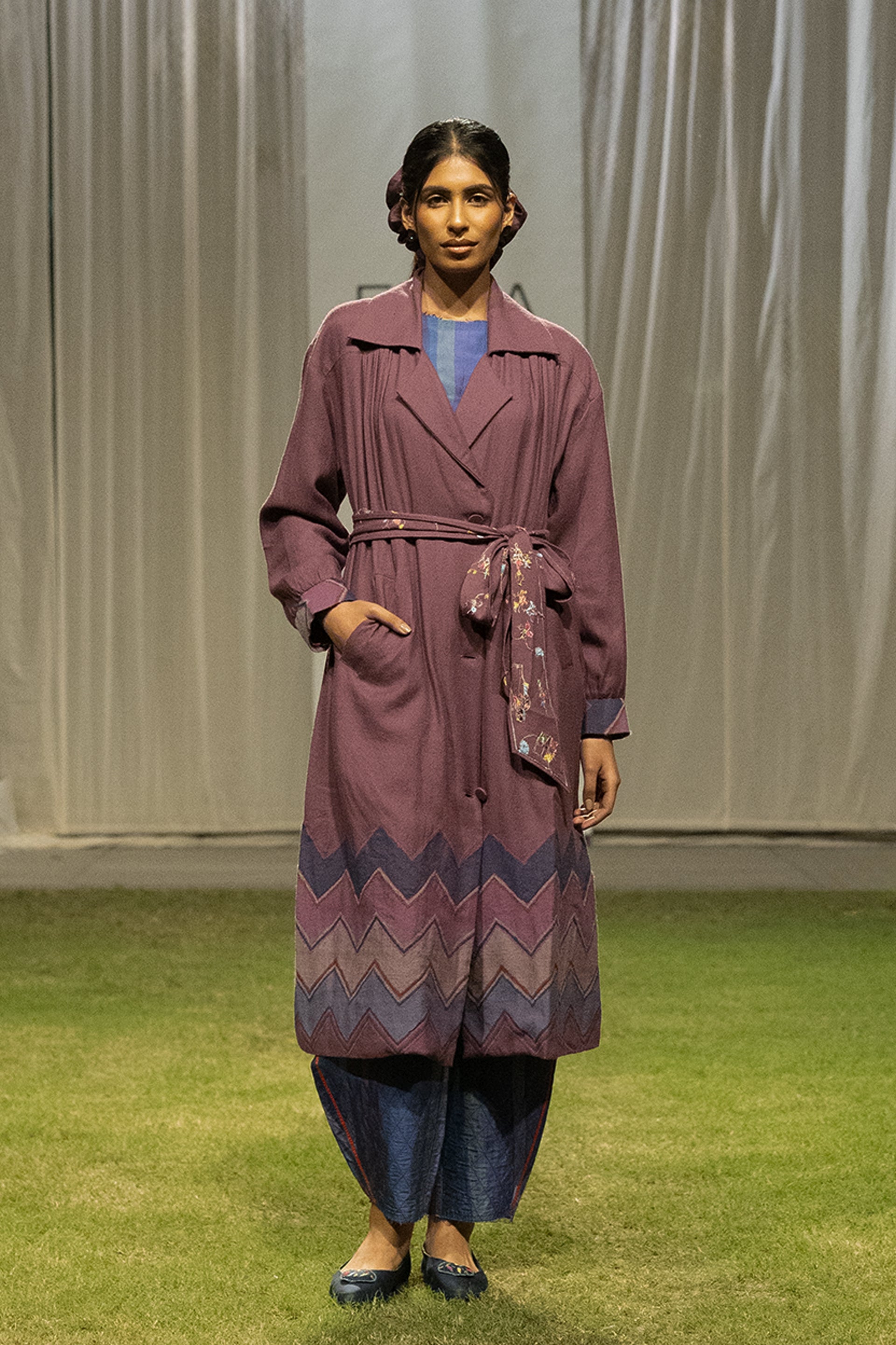 LOOK 25