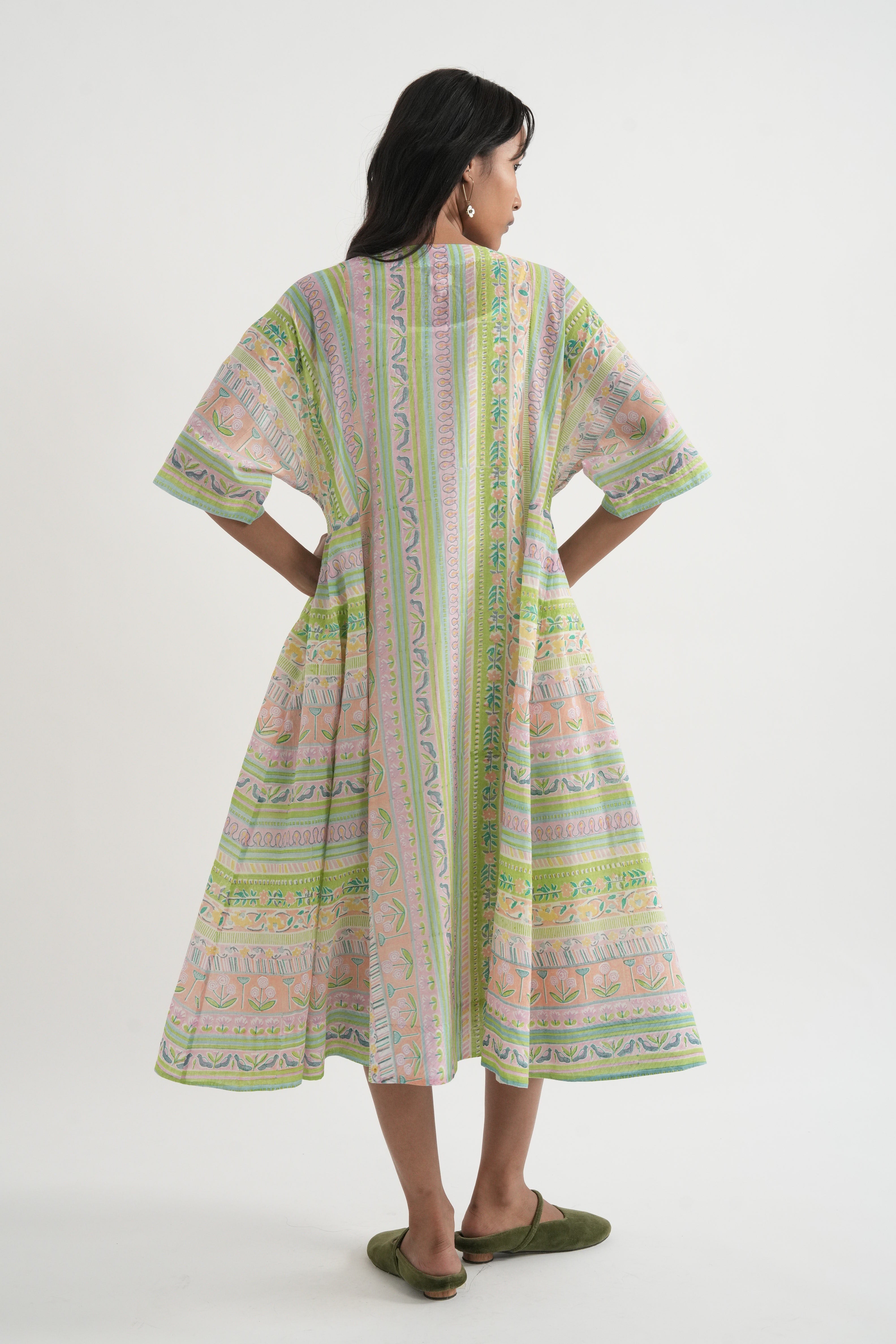 NEAT DRESS