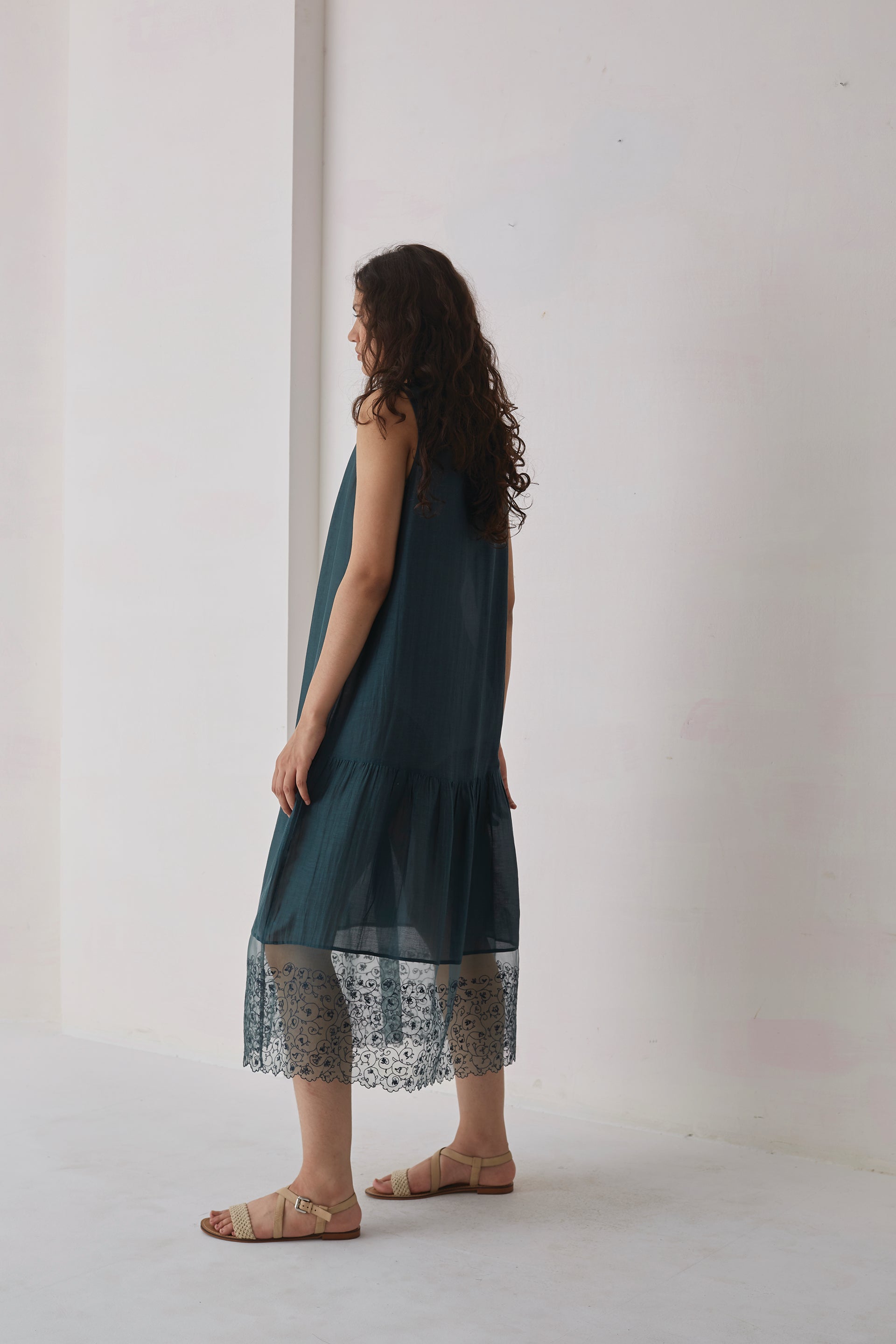 COTTON SILK UNDERLAYER WITH ORGANZA