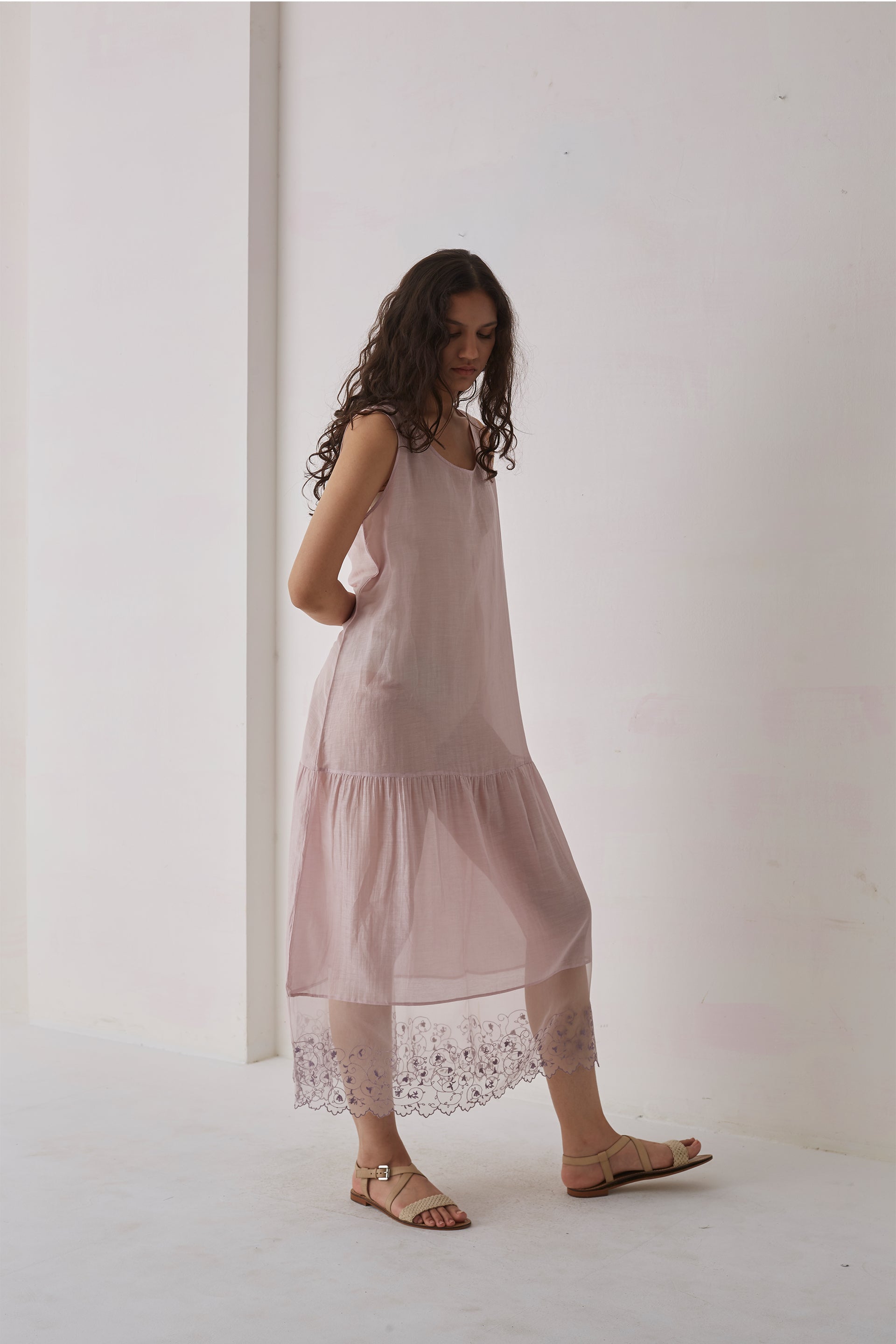 COTTON SILK UNDERLAYER WITH ORGANZA