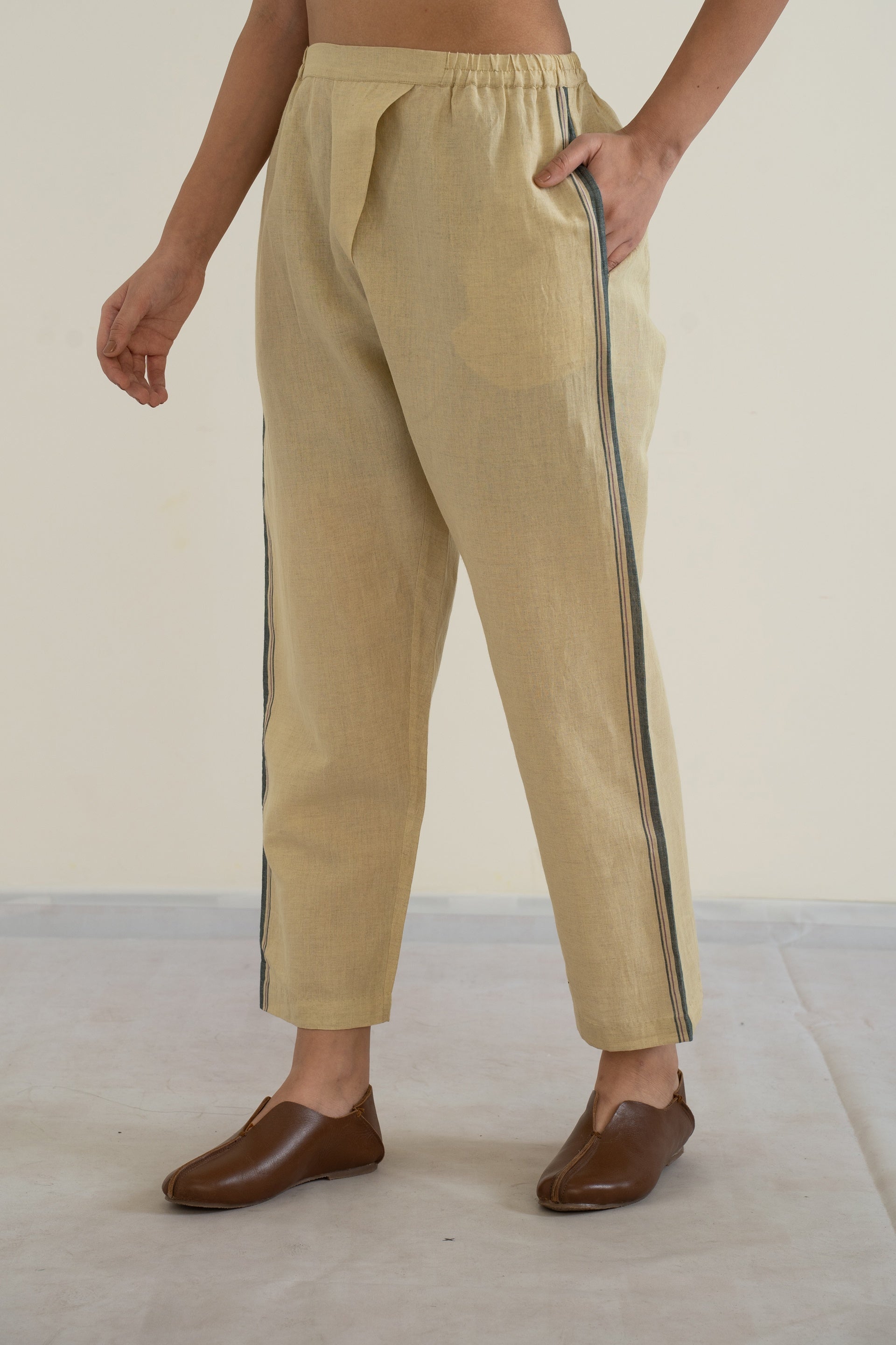 PAPRIKA TROUSERS