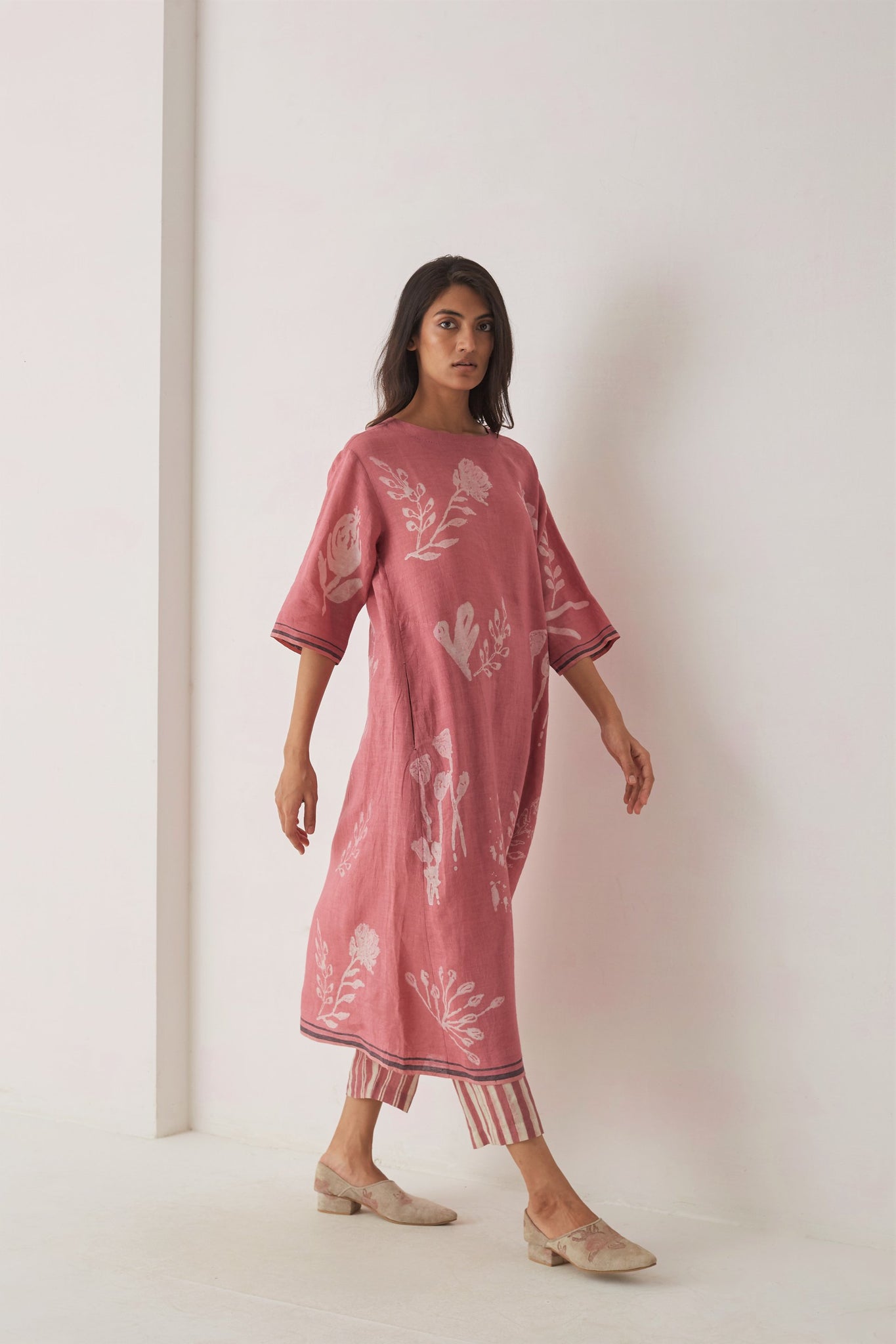 handwoven Pink bayleaf dress set