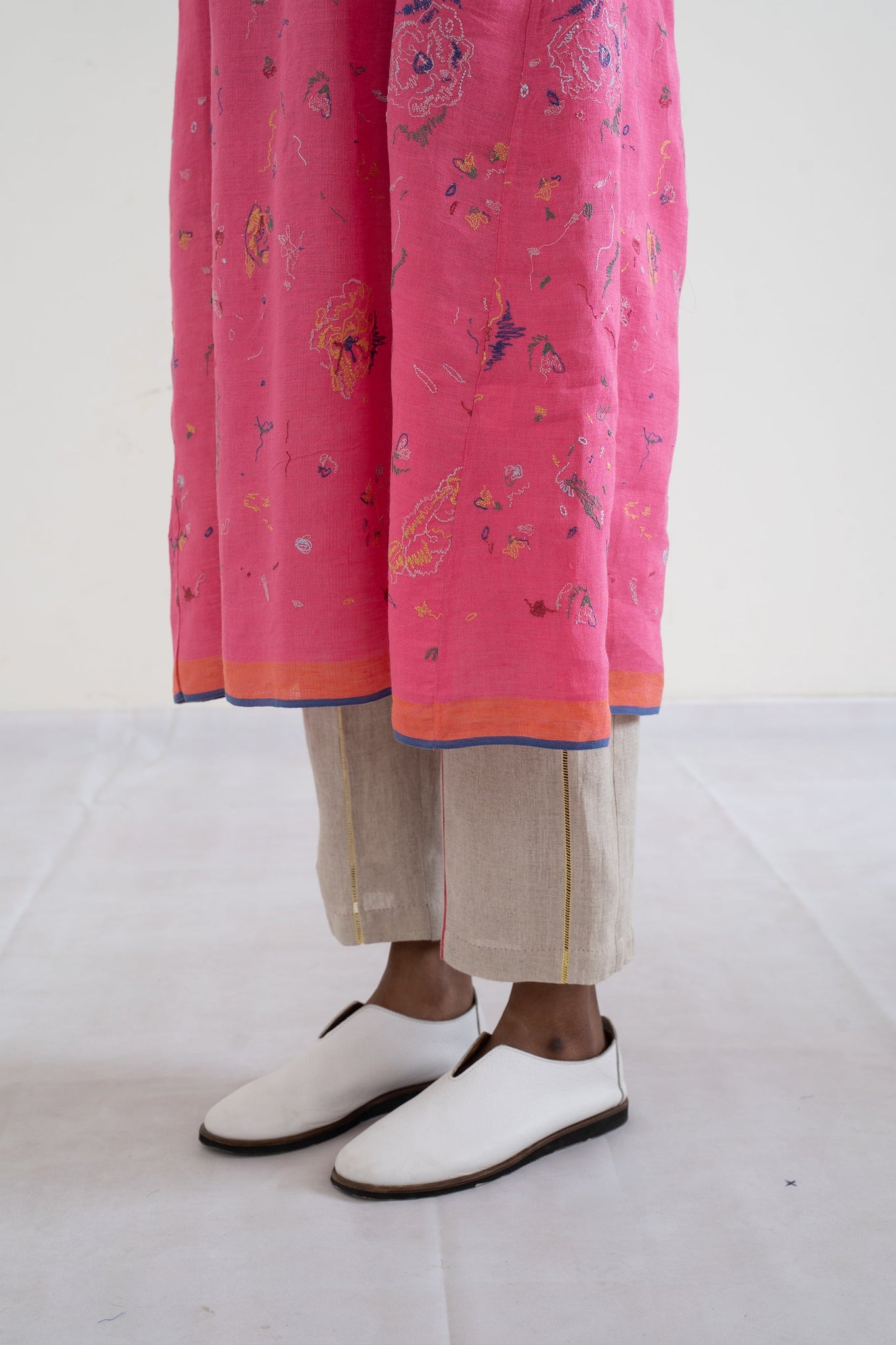 handwoven linen Round neck bayleaf dress (pink)