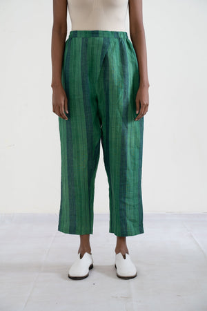 Handwoven Tapered paprika trousers (green)