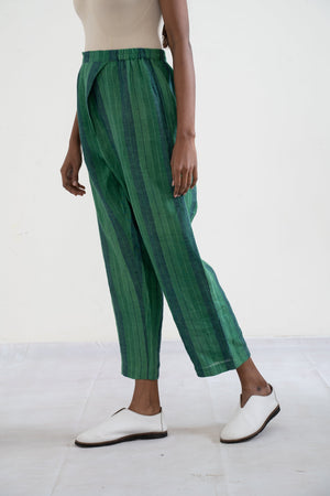 Handwoven Tapered paprika trousers (green)
